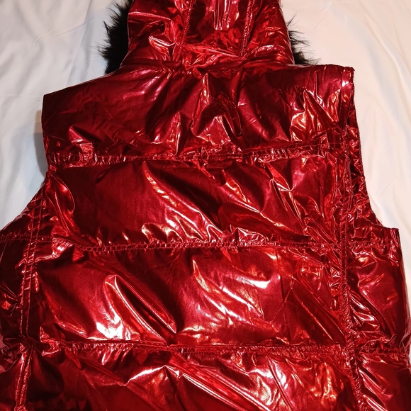 GIFTED LA VEST JACKET WITH HOOD RED WOMENS SMALL 100%POLYESTER - Picture 13 of 14
